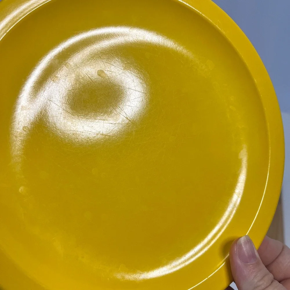 6 Vintage Texas Ware Melamine Plates 138 Primary Colors Red Blue Yellow 7.25in